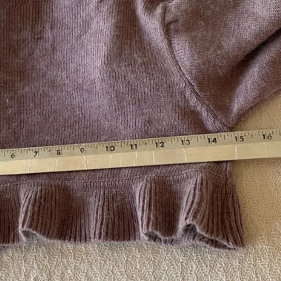 Urban Behaviour Angora Blend Cropped Ruffle Front Sweater XS NWT - Picture 6 of 9